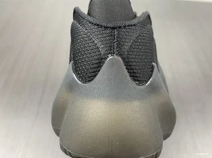 H68032 400 ADIDAS YEEZY 0630